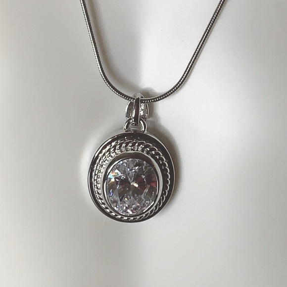 NWT Epiphany five carat pendant with necklace - Picture 5 of 7